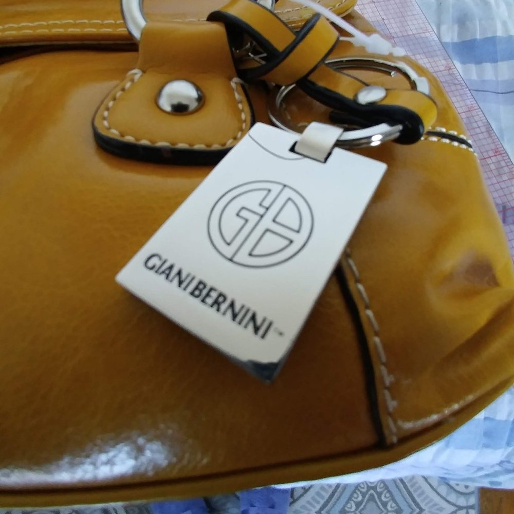 Gianibernini Marigold Leather Shoulder Handbag